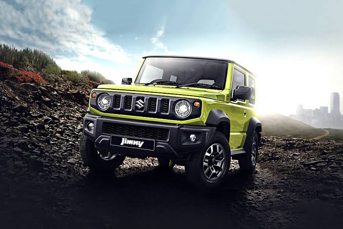 Suzuki Jimny 3-Door vs 5-Door – Mana yang Sesuai Gaya Hidup Anda di Jember?