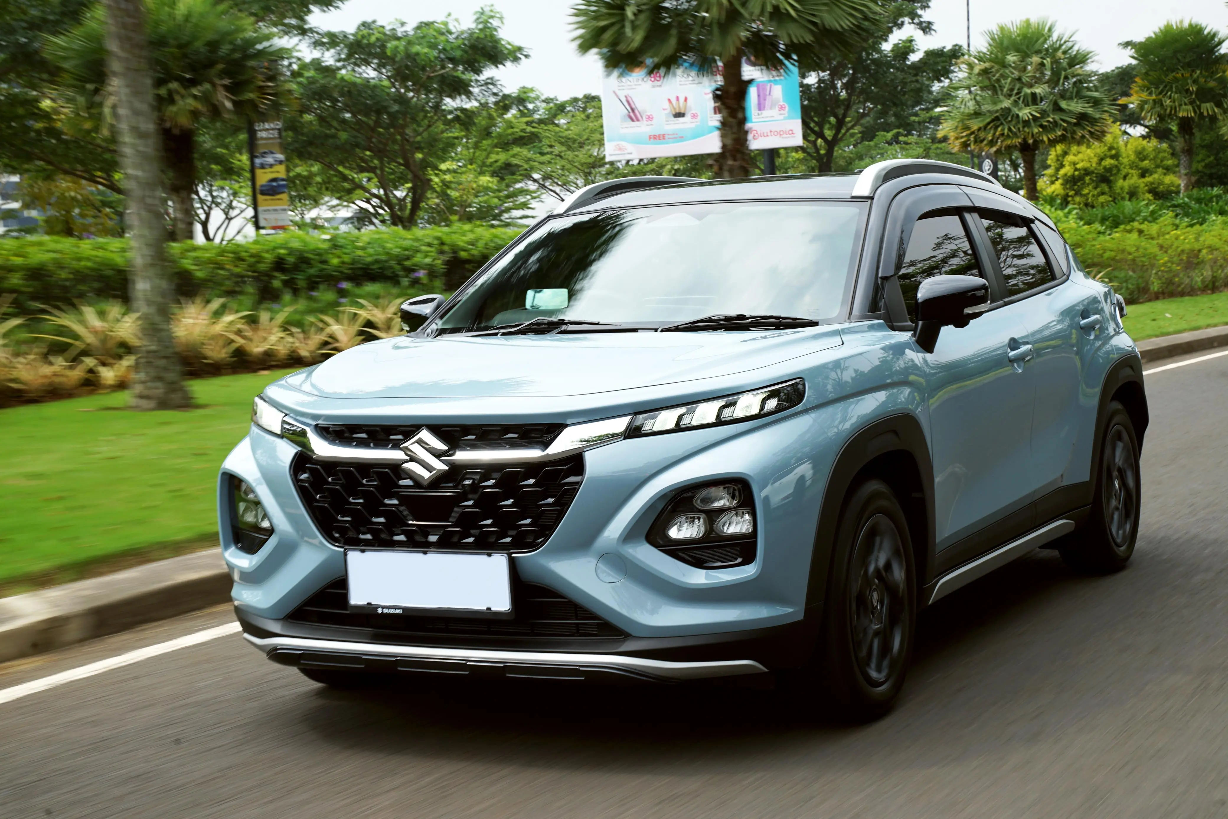 Desain Futuristik Suzuki Fronx: Magnet Perhatian Baru di Jalanan Jember